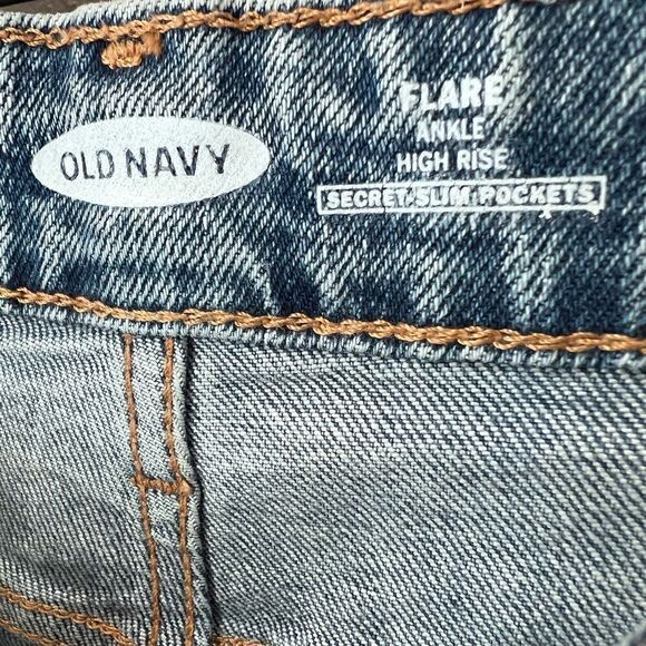 Old Navy flare ankle high rise jeans size 12 - Picture 4 of 14